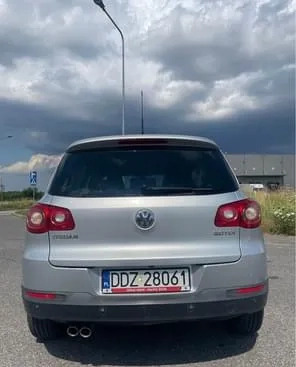 Volkswagen Tiguan cena 35900 przebieg: 281810, rok produkcji 2009 z Bielawa małe 22